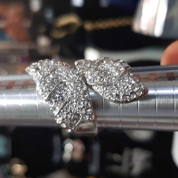 Ring - Picture 2 of 3